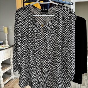 Black and White Relaxed Buttoned Blouse